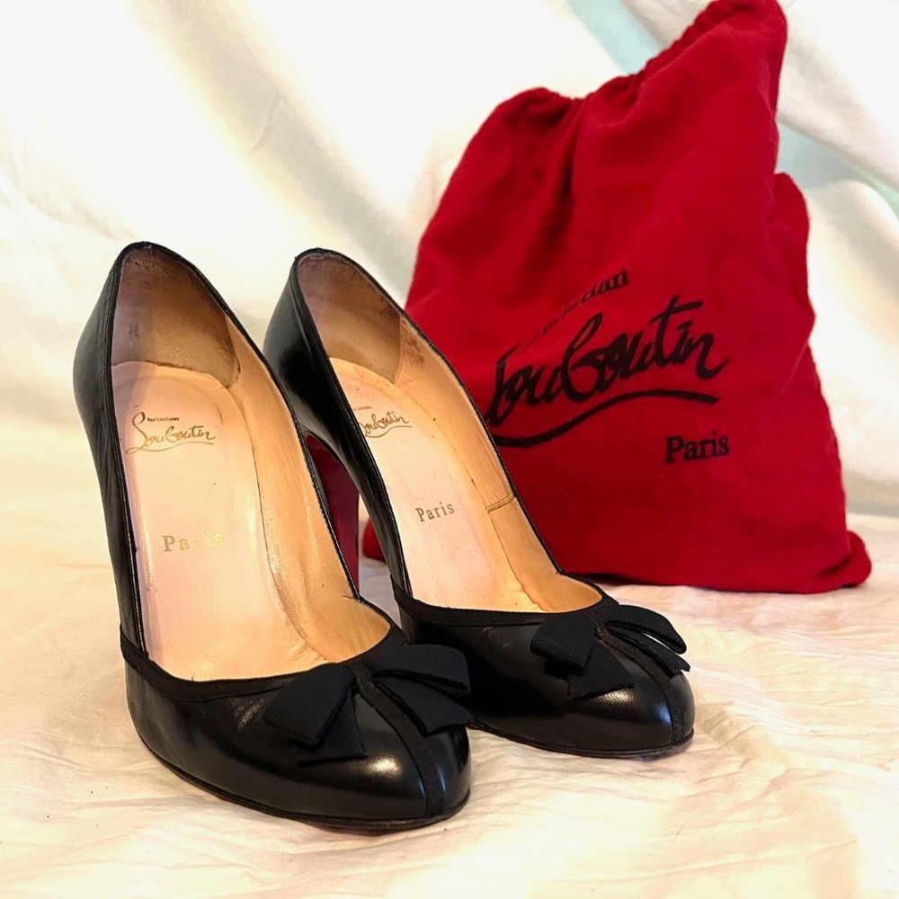 Christian Louboutin Pumps with Bow Accent, Size 39